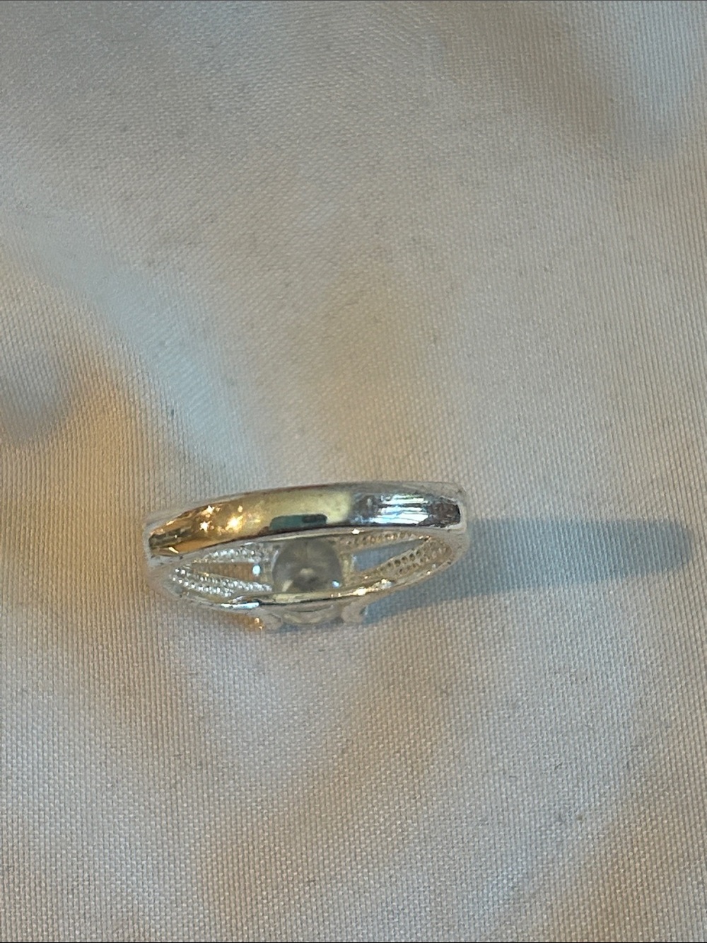 Classic Silver-Tone Solitaire Engagement Ring with Side Pavé Stones - Picture 4 of 5
